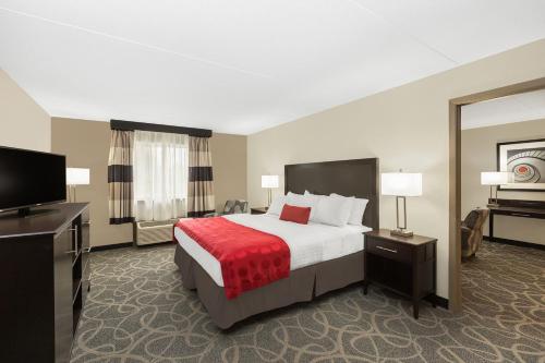 Ramada by Wyndham Des Moines Airport