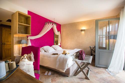 Hôtel-Spa Le Saint Cirq Room Type - Superior Room Breton and Daura