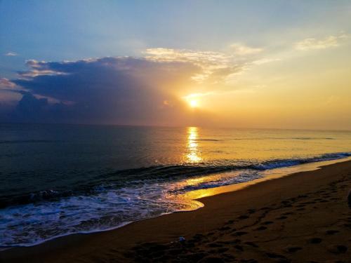Kunam Beach Rest Inn in Batticaloa