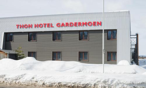 Thon Hotel Gardermoen - image 6