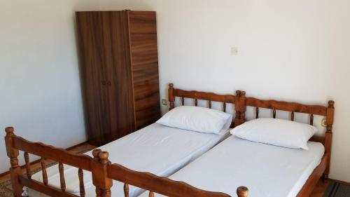 Budget Double Room image 4