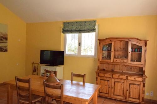 ACCENT IMMOBILIER - Maison Eygalieres, piscine, 4/6 pers