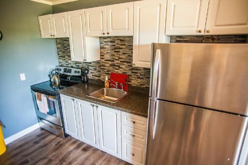 The Pines Motel and Cottages in Rustico (PE)