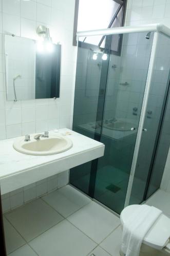 Samba Betim Ideally located in the Centro area, Hotel Stop Inn by Casablanca promises a relaxing and wonderful visit. Both business travelers and tourists can enjoy the propertys facilities and services. Service