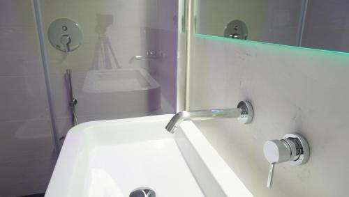 Double Room with Private Bathroom image 10