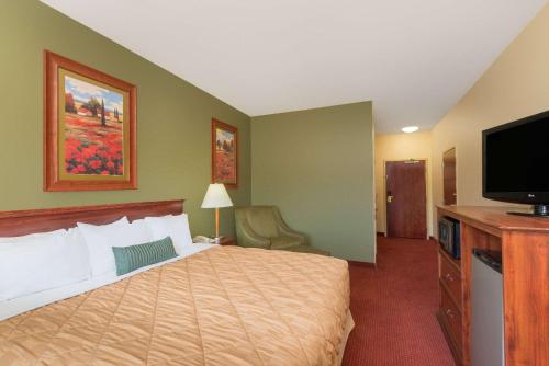 Ramada Hotel Ashland-Catlettsburg