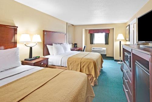 Ramada by Wyndham Kittery - image 4
