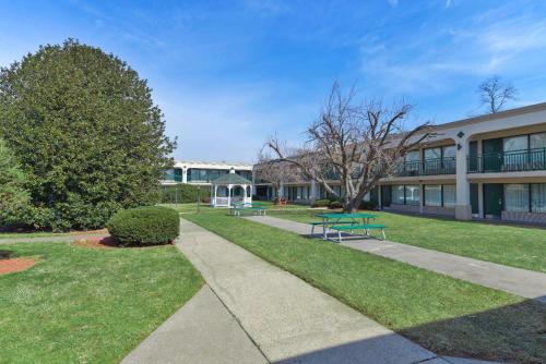 Ramada by Wyndham Pikesville/Baltimore North in Pikesville, USA