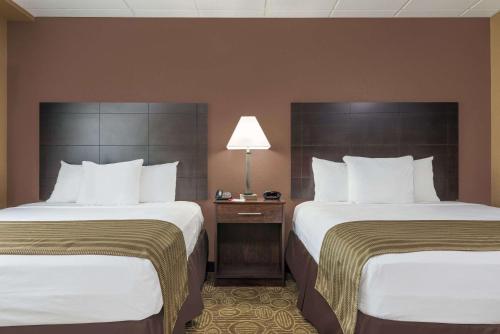 Ramada by Wyndham Paintsville Hotel & Conference Center in Paintsville, USA