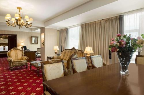 Hotel HP Tower One Brasov - image 9