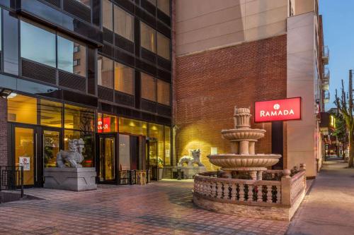 Ramada by Wyndham Flushing Queens