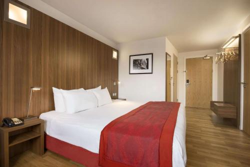 Ramada Encore by Wyndham Newcastle-Gateshead Room Type - Superior Double Room