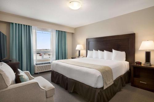 Ramada by Wyndham Emerald Park/Regina East