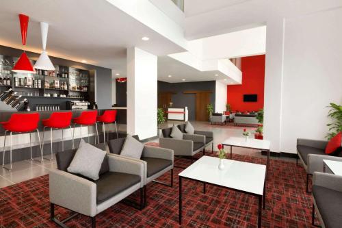 Restaurante, Ramada Encore by Wyndham Al Khobar Olaya in Al Ulaya