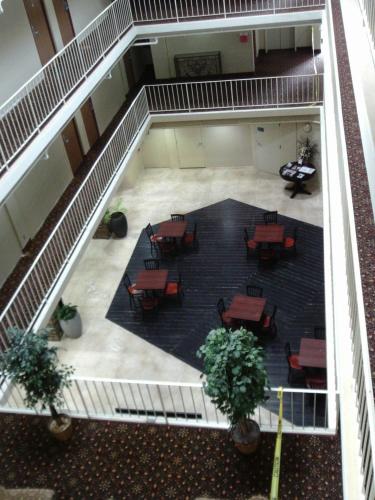 5th Avenue Inn & Suites Rochester (MN)