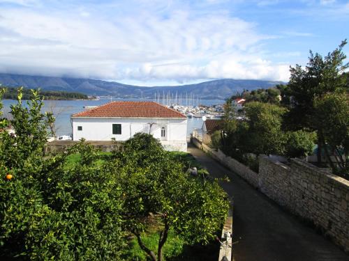 Apartments Lumbardina Room Type - Apartment with Balcony and Sea View