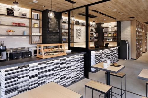 ランプライトブックスホテル名古屋/LAMP LIGHT BOOKS HOTEL nagoya
