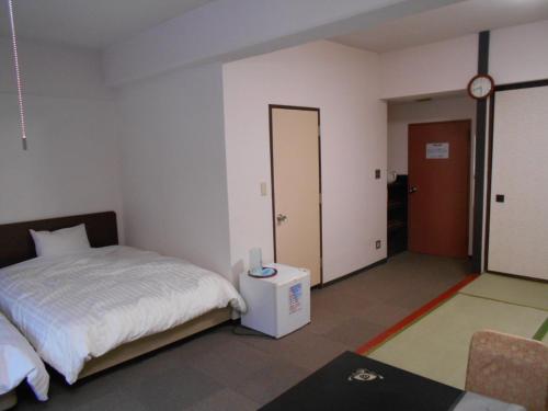 Twin Room with Tatami Area - Non-Smoking