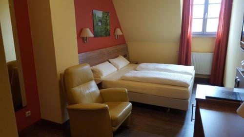Der Patrizierhof - Weingut Gasthof Hotel - Familie Grebner 164m von Großlangheim entfernt