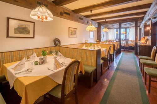 Restorāns, Gasthof Siegfried Gruber in Markt Hartmansdorfa