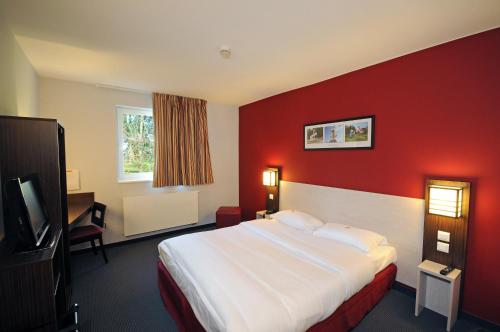 DC Hotel & Restaurant Charleroi Airport - main image