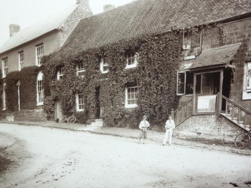 Chequers Hotel