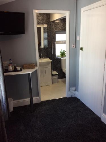 The Westbourne Guest House - image 6