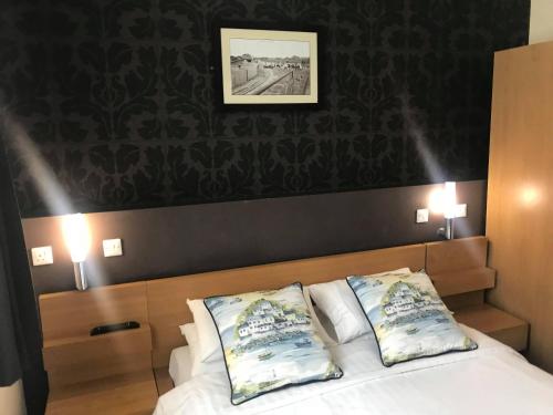 The Anchor Hotel & Bars Room Type - Standard King Room