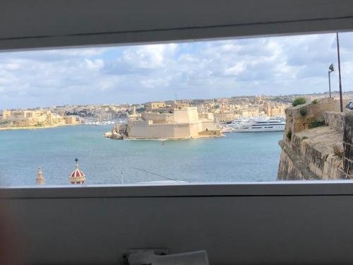 Valletta Harbour View Apartment