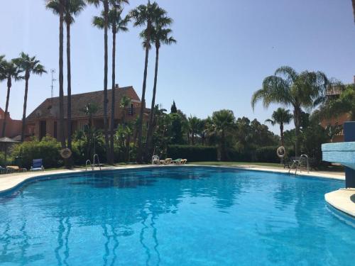 2236-Lovely groundfloor with pool view - image 5
