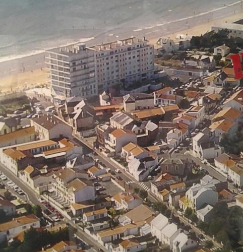 Résidence La Garenne à La Grande Plage, vue mer, piscine et parking privé, 6 personnes