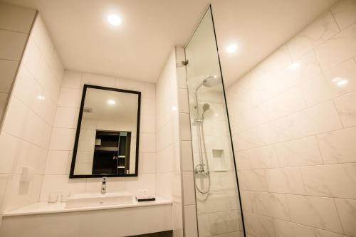 Hotel MAYU Chiang Mai Room Type - Standard King Room