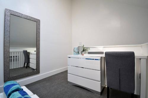 Stylish Hobe loft cozy beach UNIT #3 in Hollywood, USA