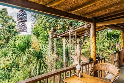 발리 Echo Alam Nusa Lodge 3성급 게스트하우스 수영장