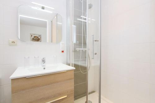 Chateau De La Muzelle - image 14