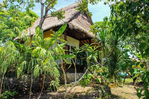 발리 Echo Alam Nusa Lodge 3성급 게스트하우스 레스토랑