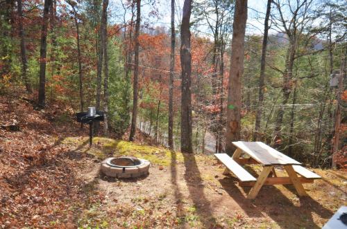 Rustic Get Away - image 8
