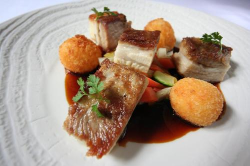 Logis - Hotel & Restaurant du Tribunal - 식음료(F&B)