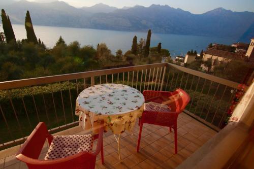 Apartament Magnific Lake View - image 2