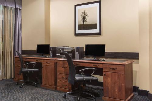 Wyndham Garden Texarkana - image 8