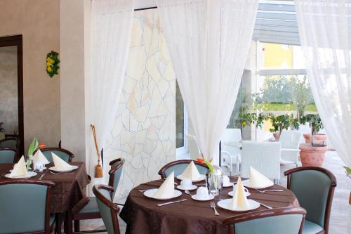 Toit ja joogid, Hotel La Toscana am Europapark in Ringsheim