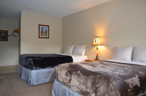 Deep Creek Motel - image 7