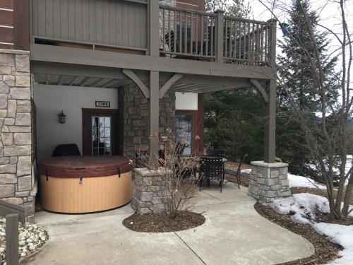 Boyne Mountain Creekside Condo