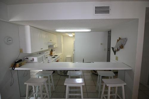 Sugar Beach 246 - image 2