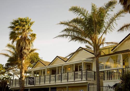 The Oyster Inn, Oneroa