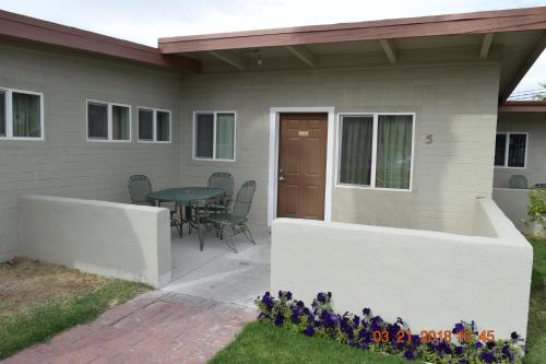 Stanlunds Inn and Suites - image 6