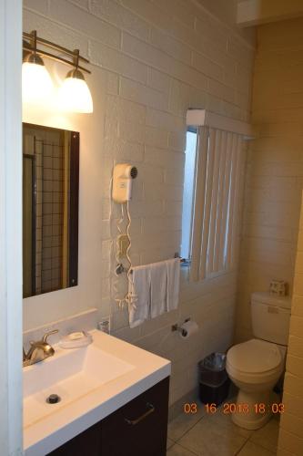 Stanlunds Inn and Suites