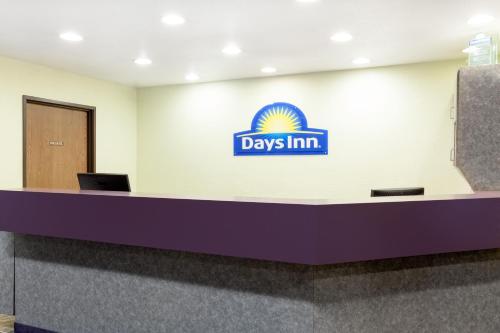 Lobby, Days Inn by Wyndham Missoula Airport in Missoula