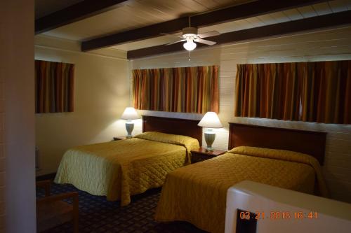 Stanlunds Inn and Suites