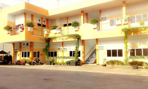 Hotel Kencana Rembang in Rembang
